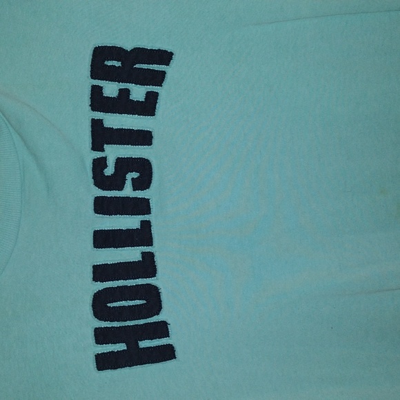 Hollister Custom Shapes Size: Small. Aqua Blue Raised Lettering - Picture 3 of 4